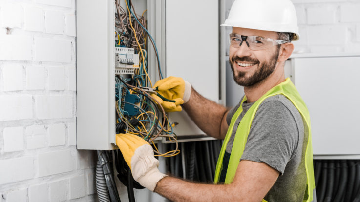 When You Need to Call an Electrical Contractor